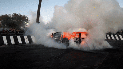 Безумный дрифт на Lamborghini закончился пожаром