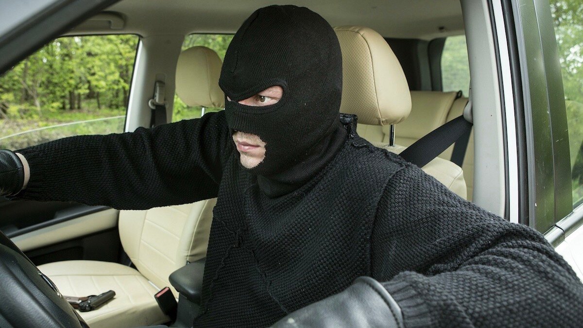 Москвичка узнала об угоне автомобиля, получив штраф за нарушение самоизоляции