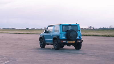 Hummer H1 против Suzuki Jimny: самый странный дрэг-заезд, который вы видели