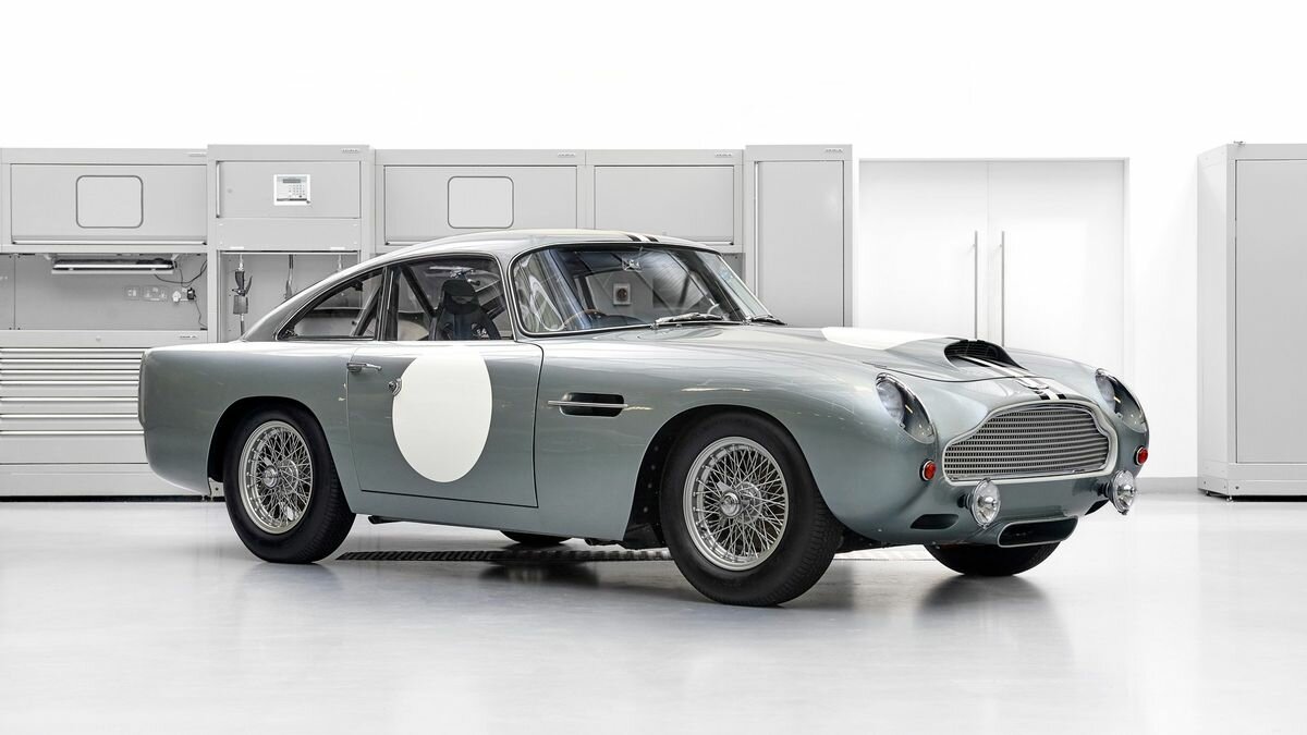 Марка Aston Martin возродила DB4 GT 1959 года и теперь продаёт его