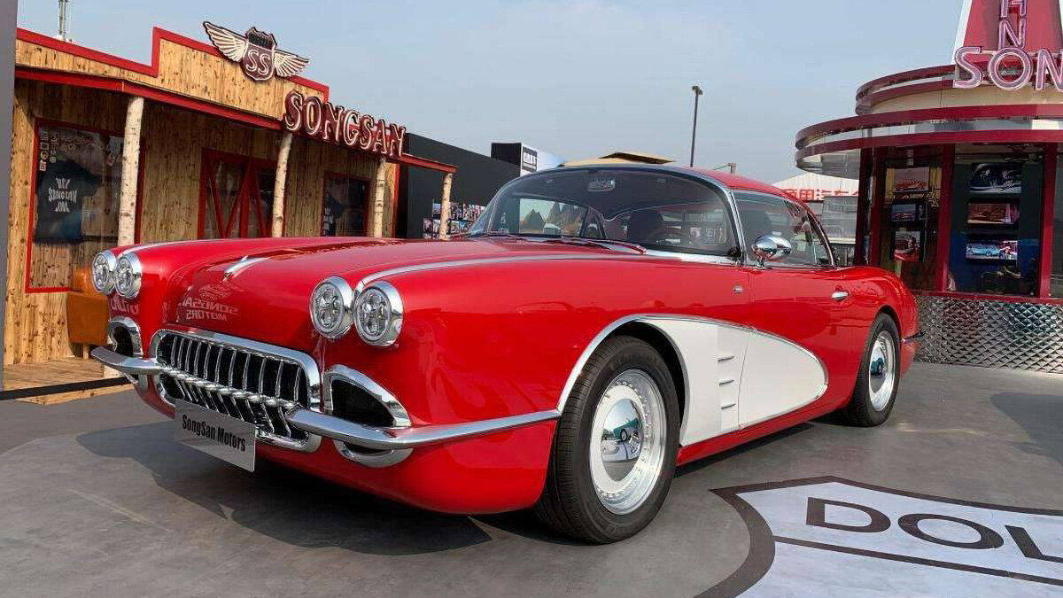Китайская реплика классического Chevrolet Corvette за 6,8 миллиона рублей оказалась гибридом