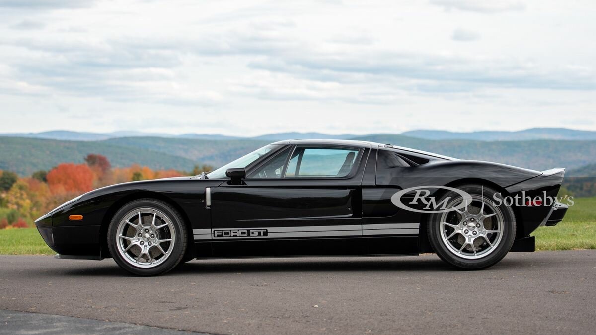На продажу выставлен уникальный суперкар Ford GT с номером кузова 02