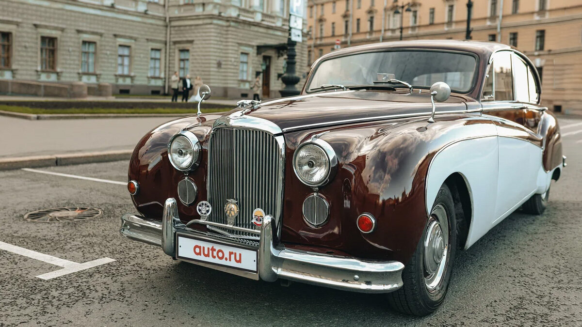 В России продают 61-летний Jaguar — такой же, как в кортеже Шарля де Голля