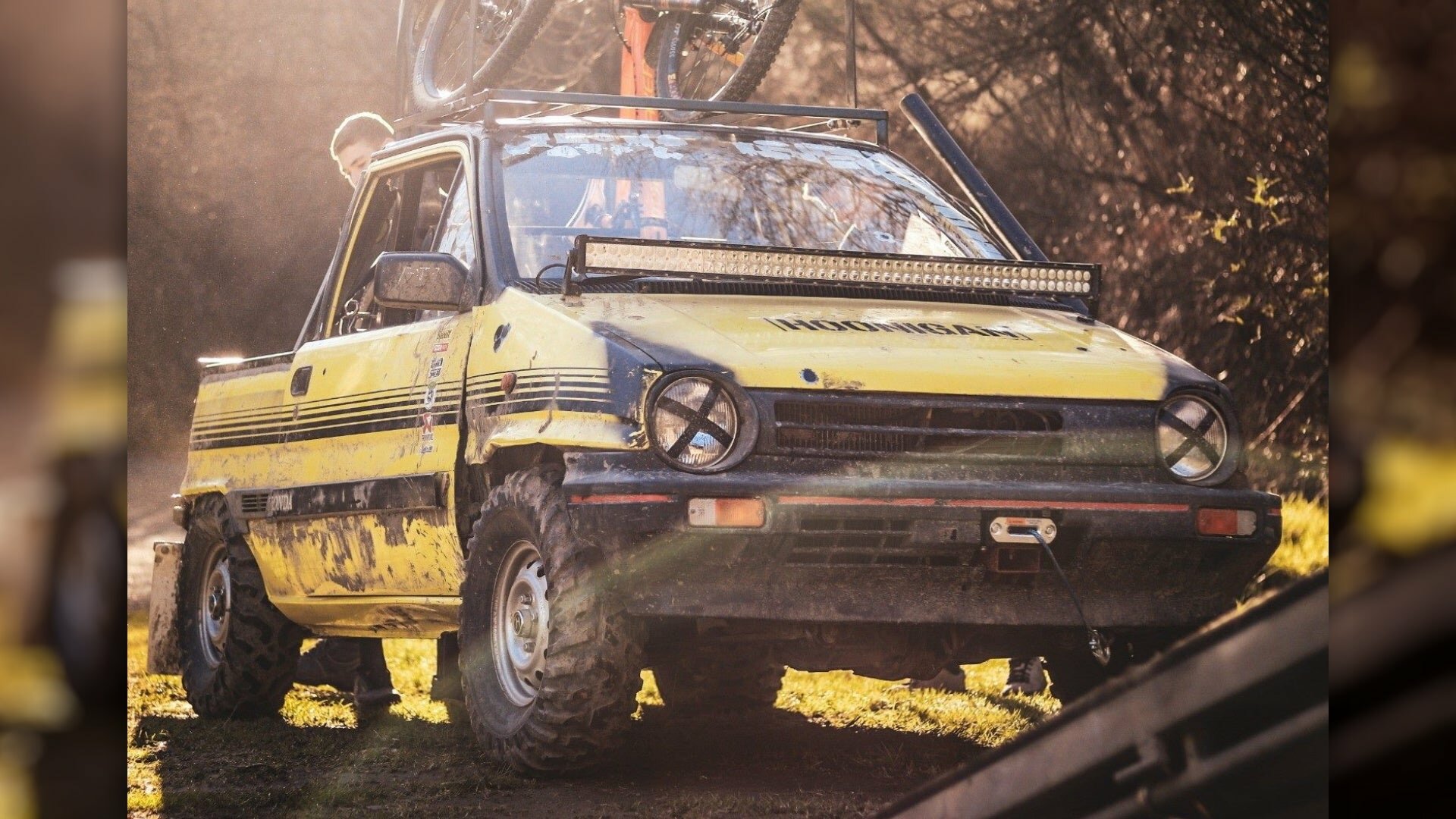 Посмотрите на очень странный Honda City: это пикап-«подводная лодка» и он продаётся
