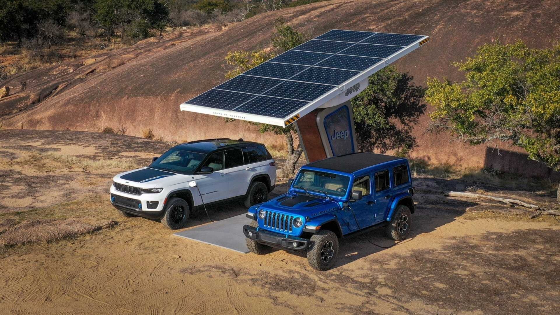 Jeep отзывает 200 тысяч гибридов Wrangler и Grand Cherokee