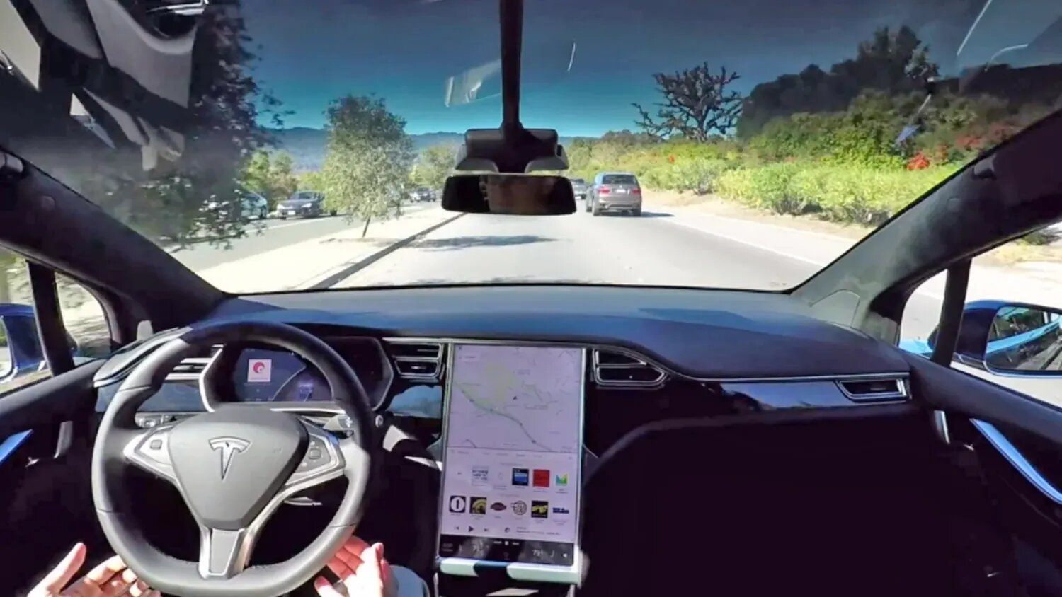 Инженер Tesla признался, что видео о работе автопилота в 2016 году было постановкой