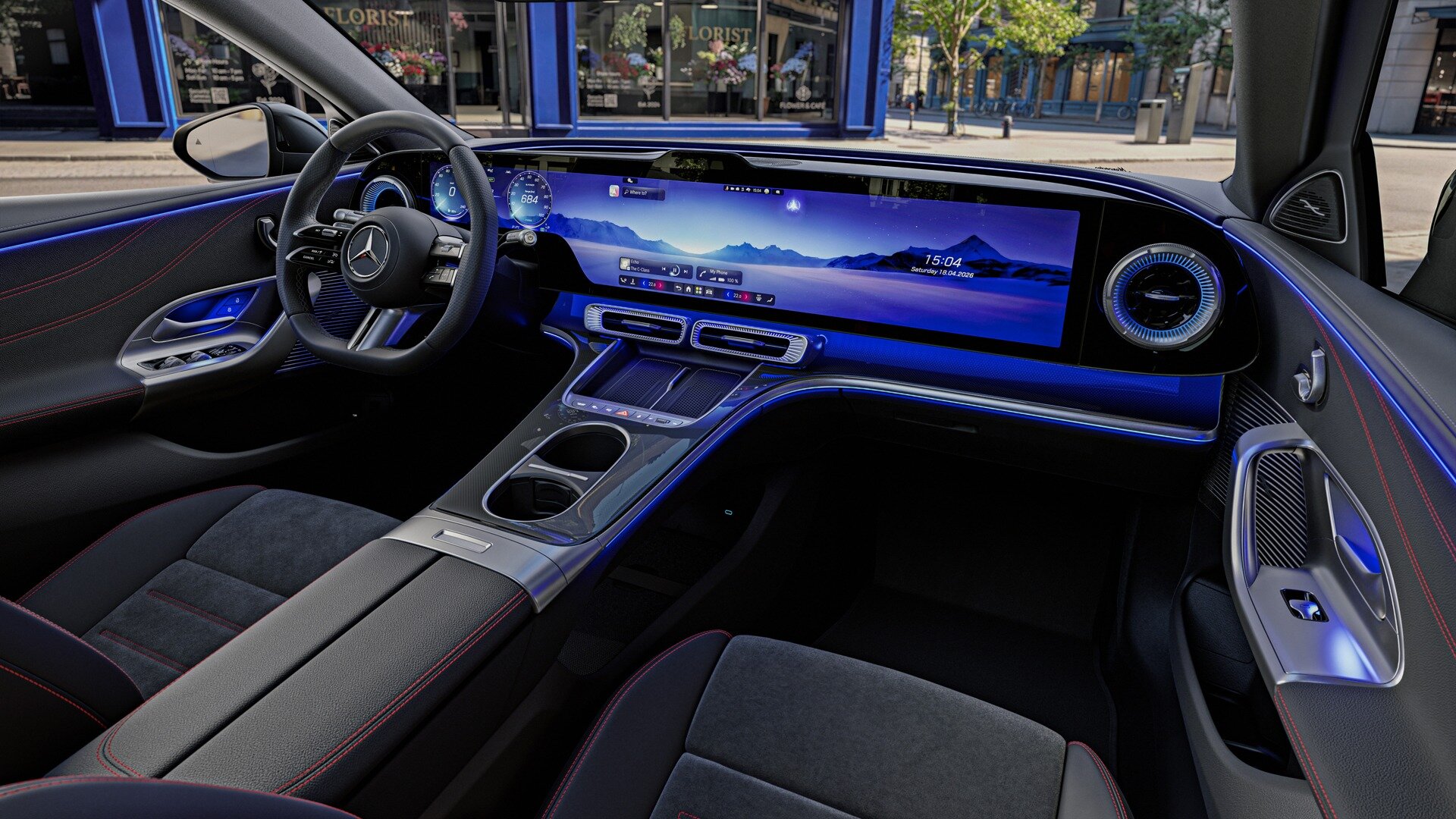 Электрический Mercedes-Benz C-класса получил гигантский экран
