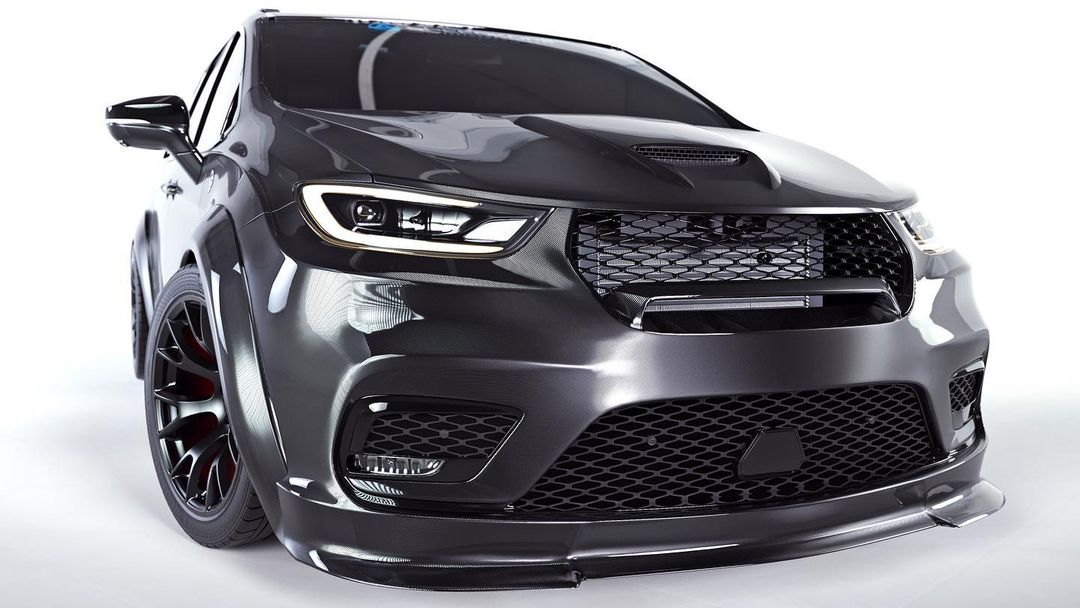 Ателье SpeedKore превратит вэн Chrysler Pacifica в 1514-сильную «Бабу Ягу»