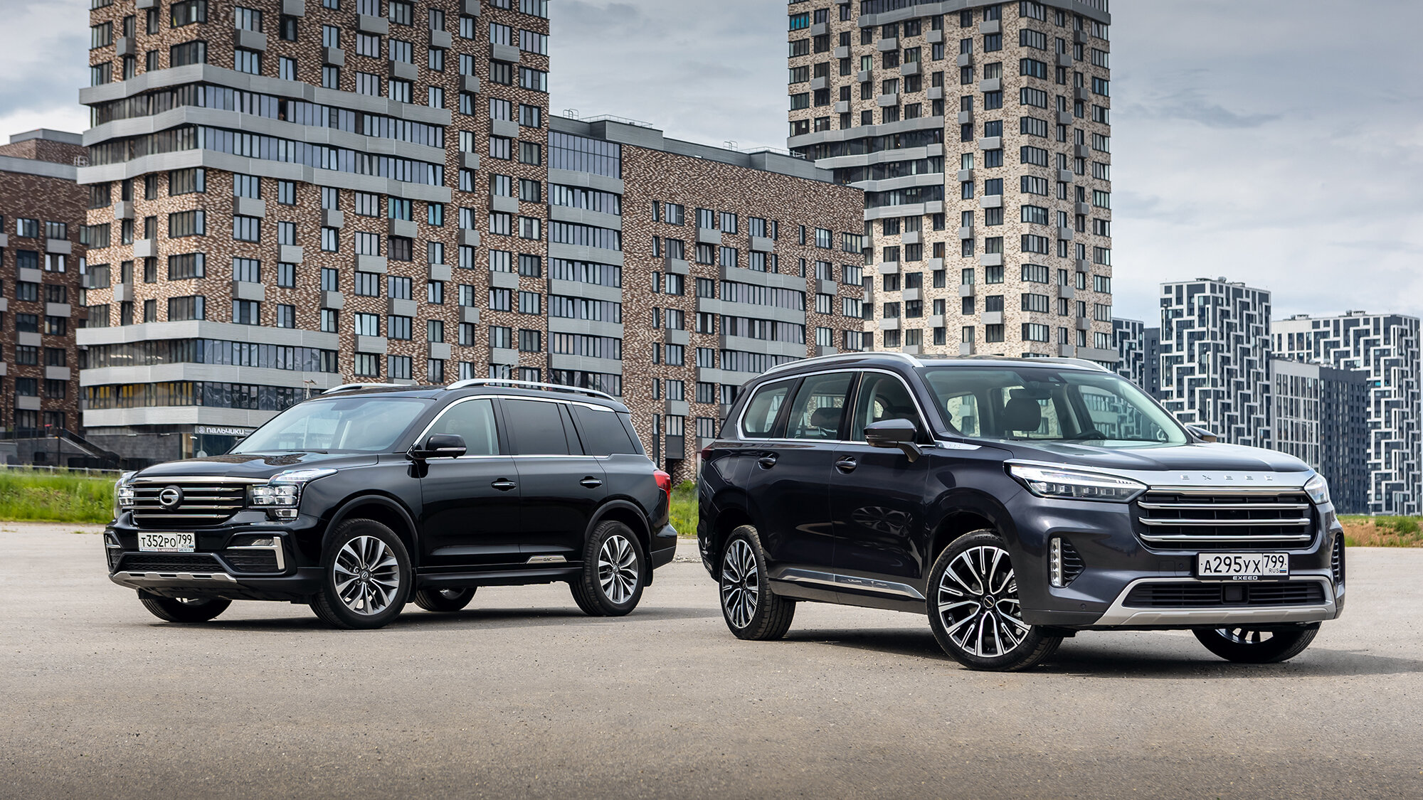 Великие, китайские. Exeed VX против GAC GS8: сравнительный тест больших кроссоверов