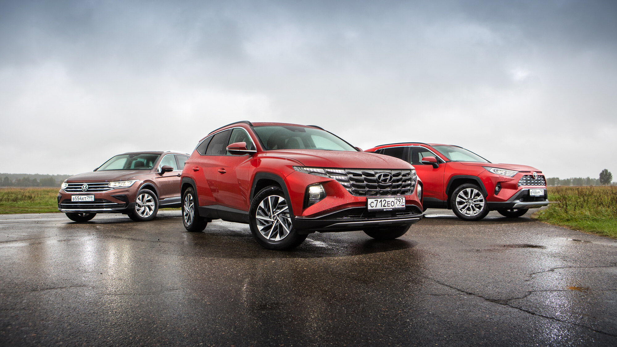 При своих. Hyundai Tucson против VW Tiguan и Toyota RAV4: сравнительный тест