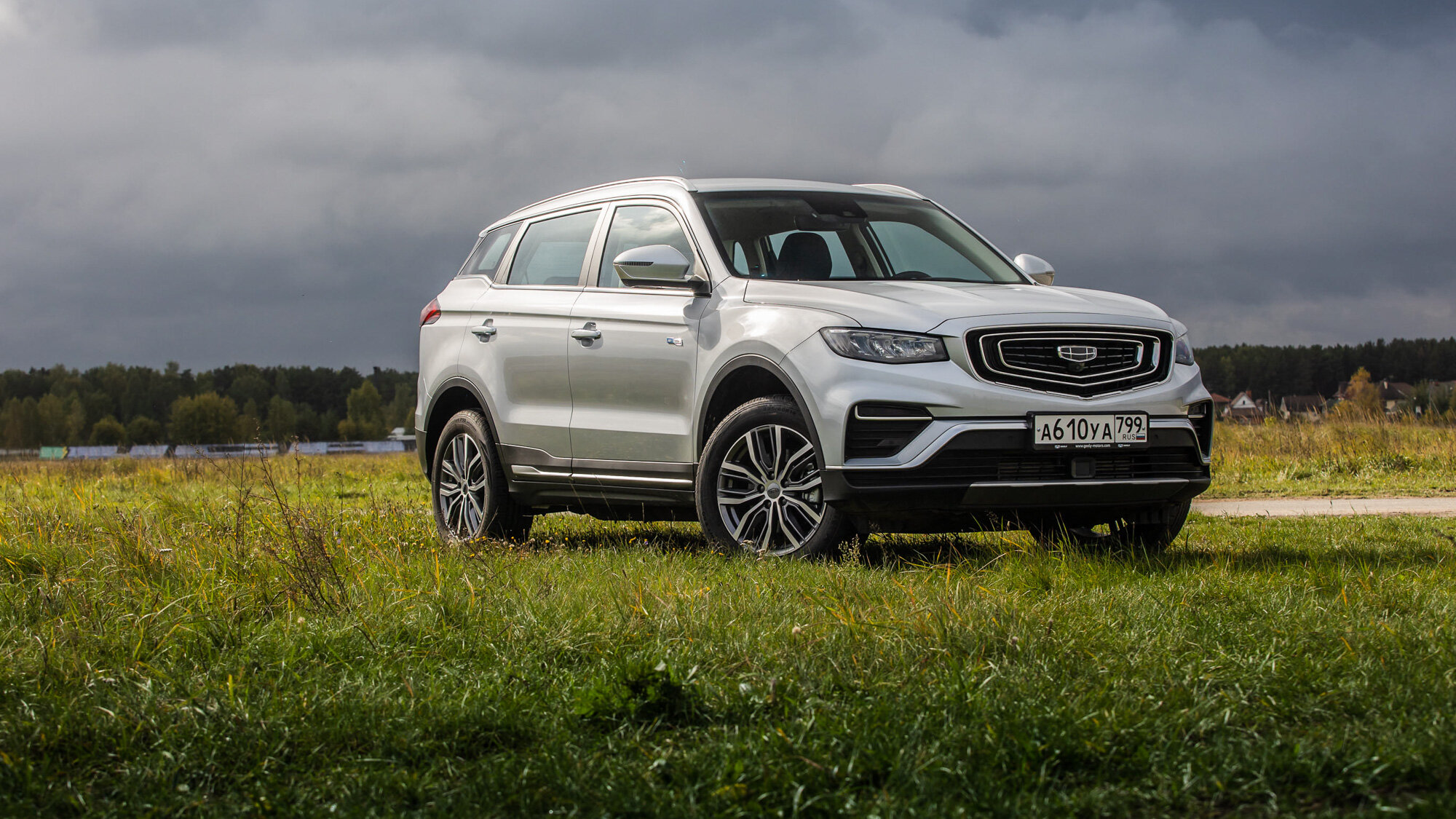 Навязанные услуги. Все плюсы и минусы Geely Atlas Pro: подробный тест-драйв