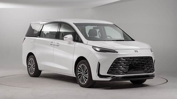 У Buick GL8 будет новая версия — подключаемая гибридная