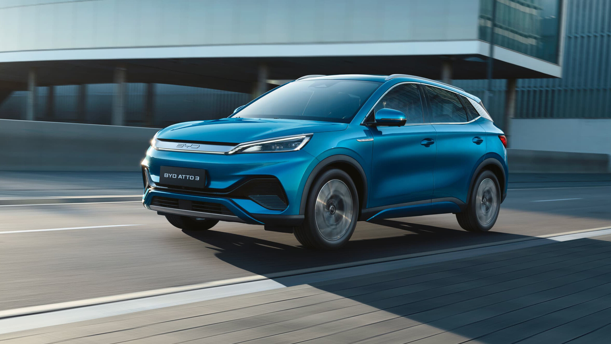 BYD отзовёт почти 100 тысяч машин: они могут загореться