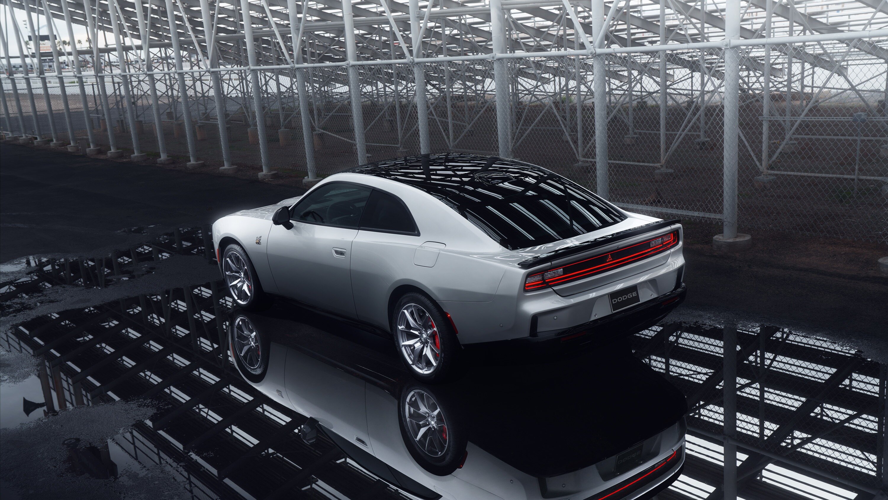 Владельцы электрических Dodge Charger пожаловались на самопроизвольное ускорение