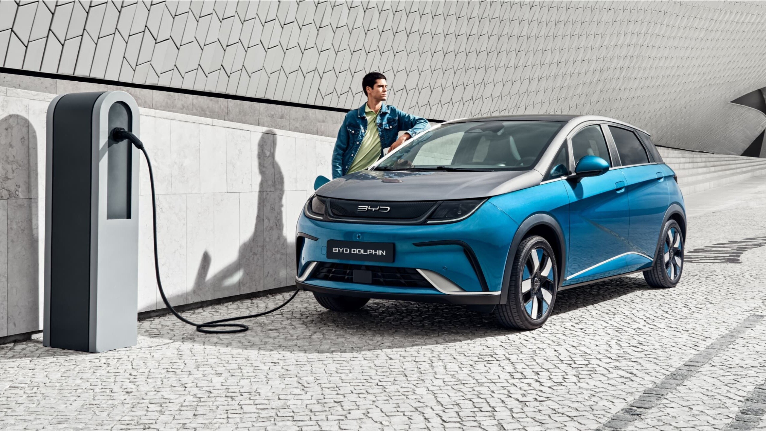 Продажи китайских электрокаров BYD в Великобритании взлетели почти в 10 раз