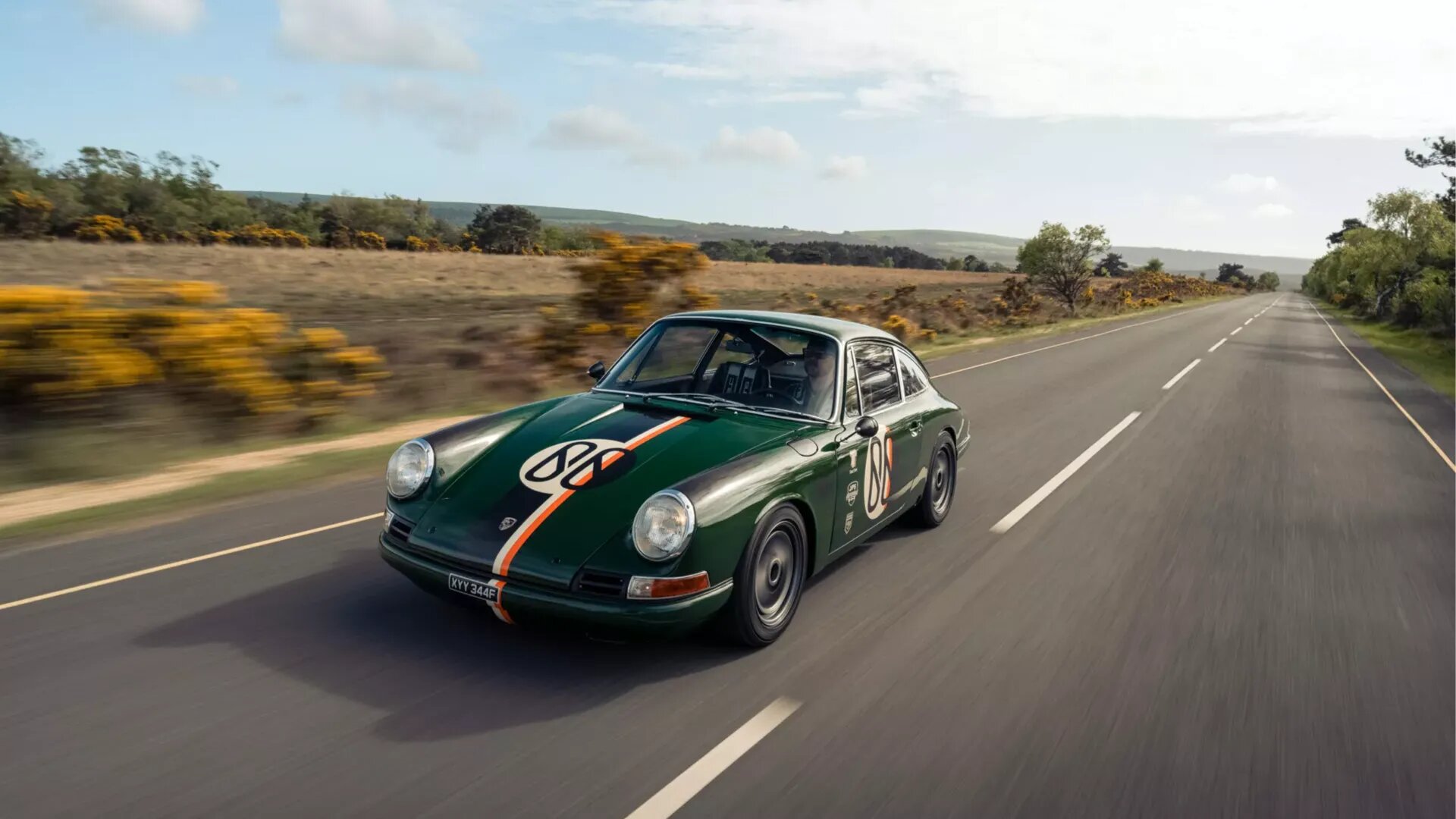 Венгры создали рестомод за 360 тысяч евро на базе малоизвестного спорткара Porsche 912