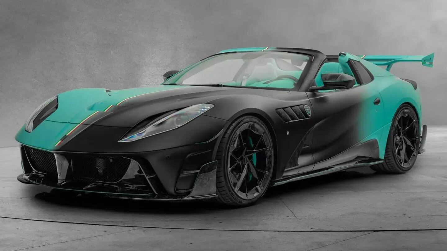 В Mansory построили очень бирюзовый Ferrari 812 GTS
