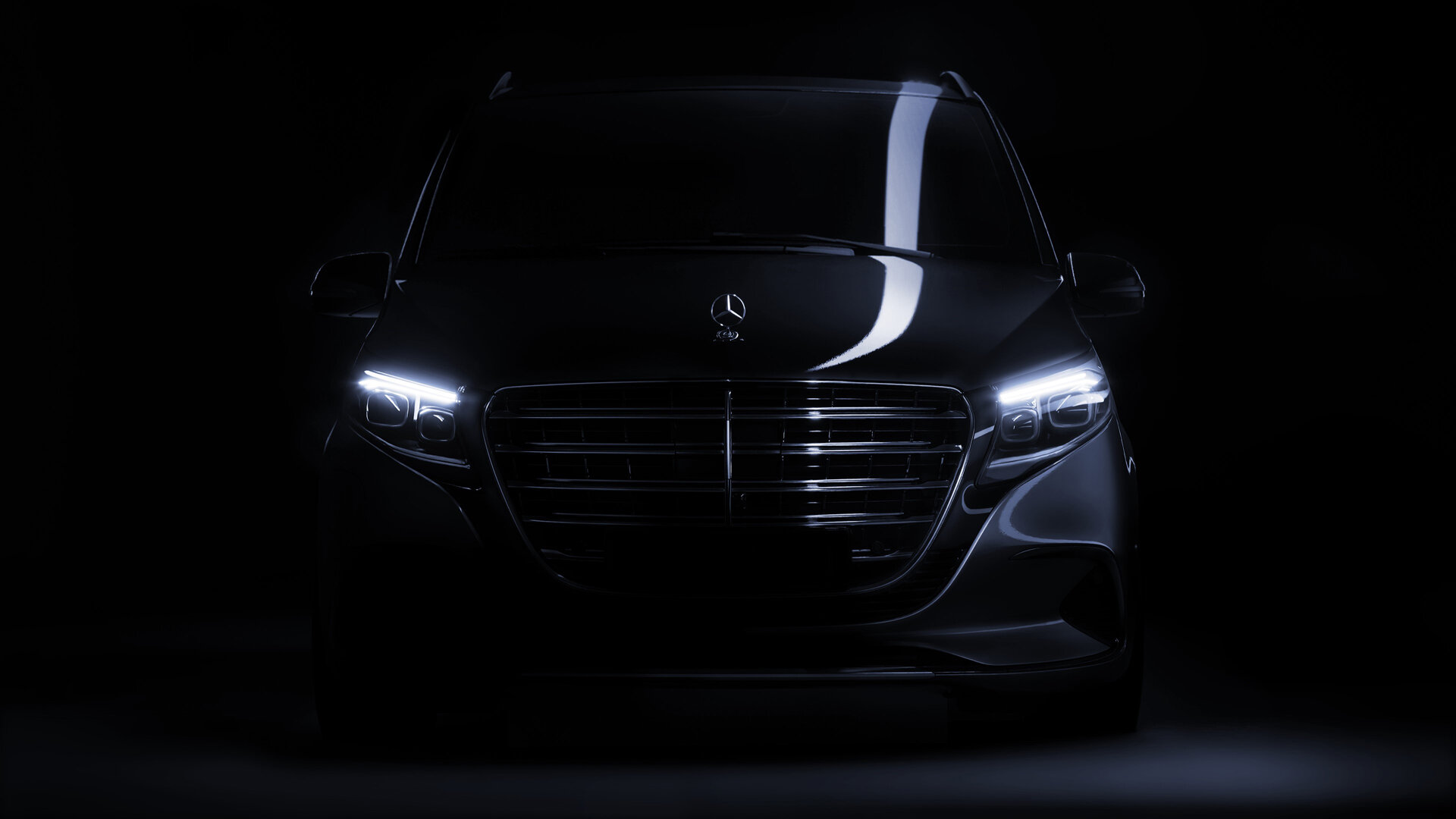 Обновлённый Mercedes-Benz V-класса показали на первом снимке