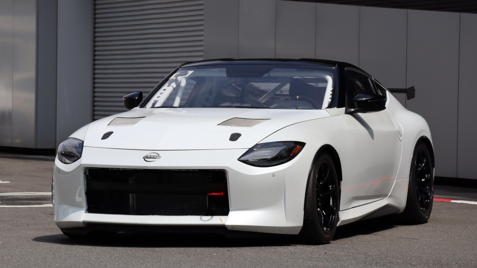 Спорткар Nissan Z получил версию для гонок