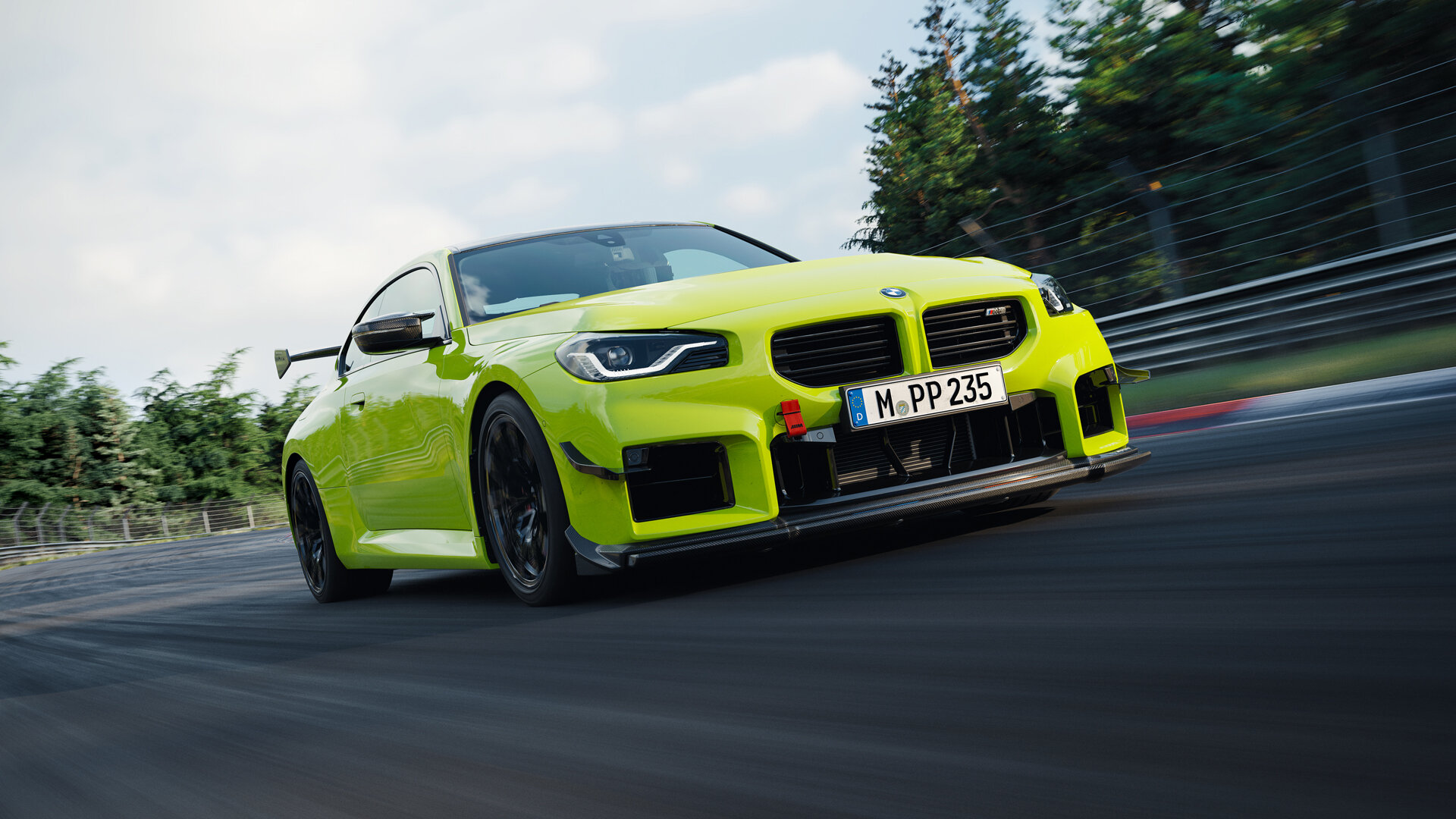 BMW M2 получил комплект доработок для трека по цене Lada Aura