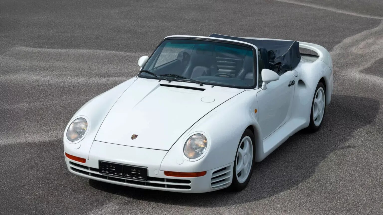 Единственный в мире кабриолет Porsche 959 хотят продать за 1,5 миллиона евро