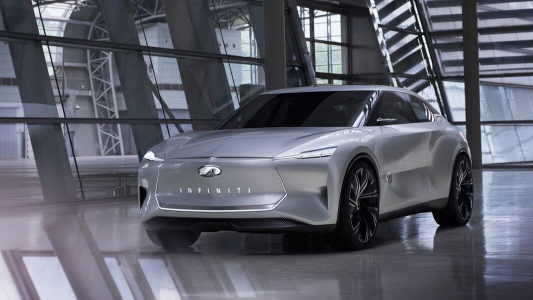 Новый Infiniti Q50 превратится в электрифицированный Nissan Skyline