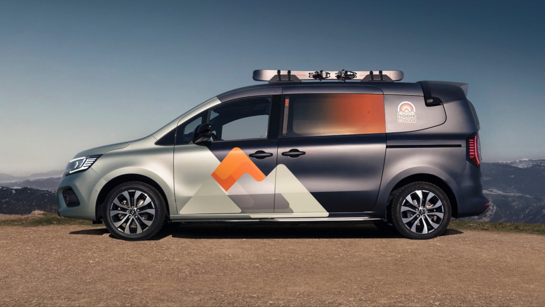 Электрический Renault Kangoo превратили в дом на колёсах для любителей экстремального отдыха 