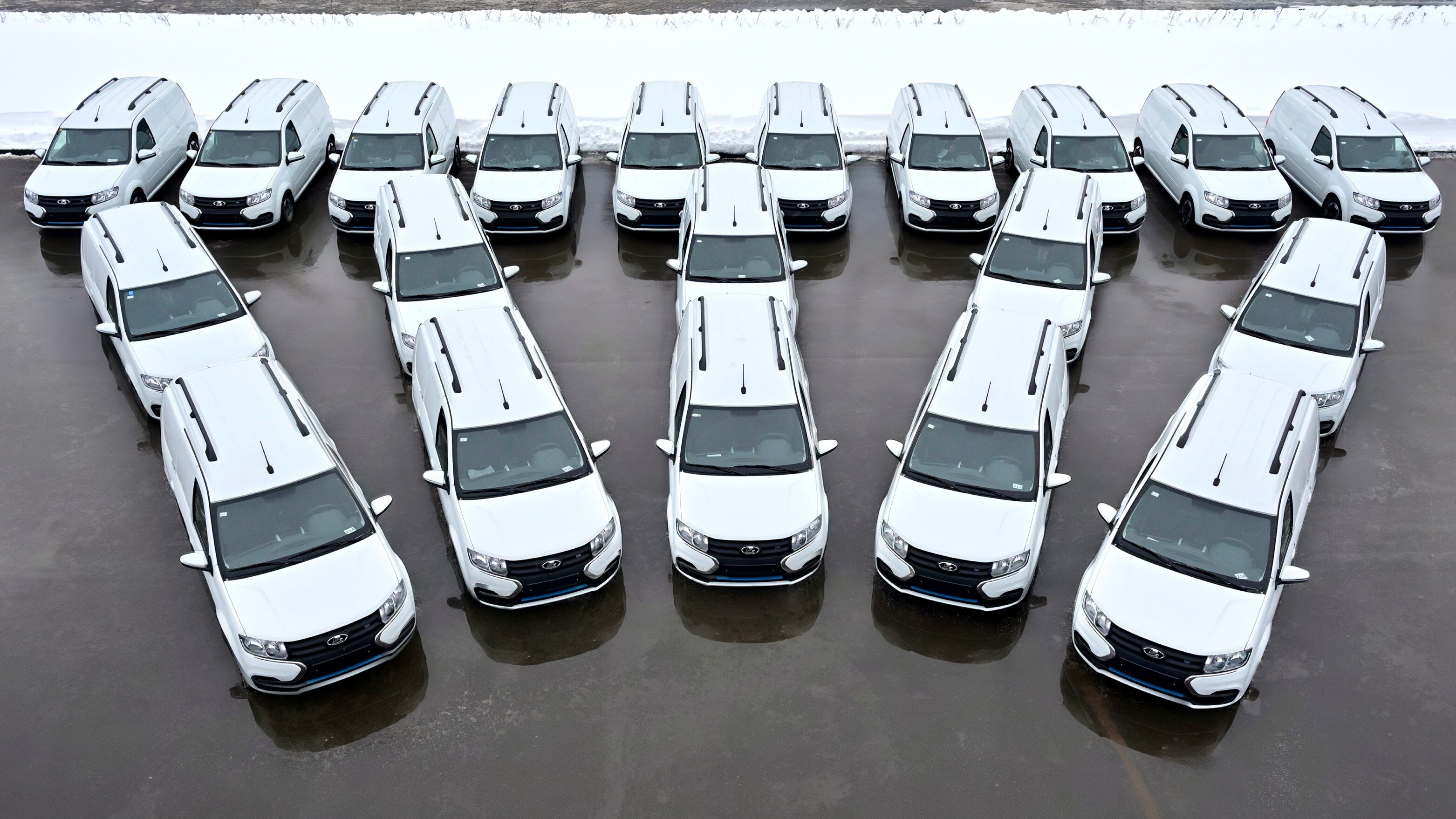 АвтоВАЗ поставил «Мосгортрансу» электрические фургоны e-Largus