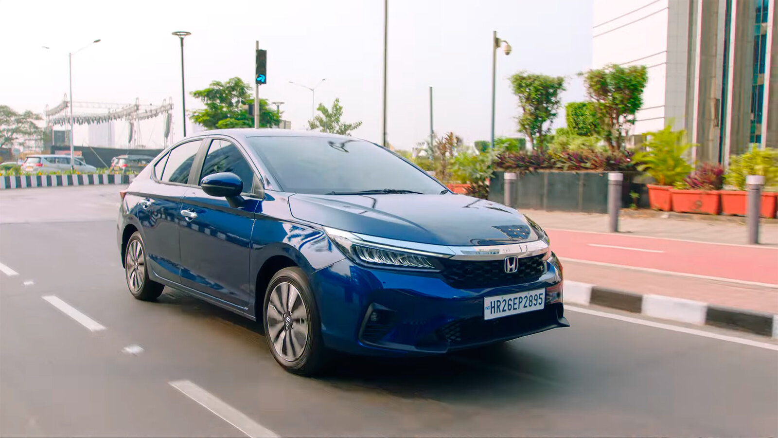 Дешёвый седан Honda City после рестайлинга лишился турбодизеля