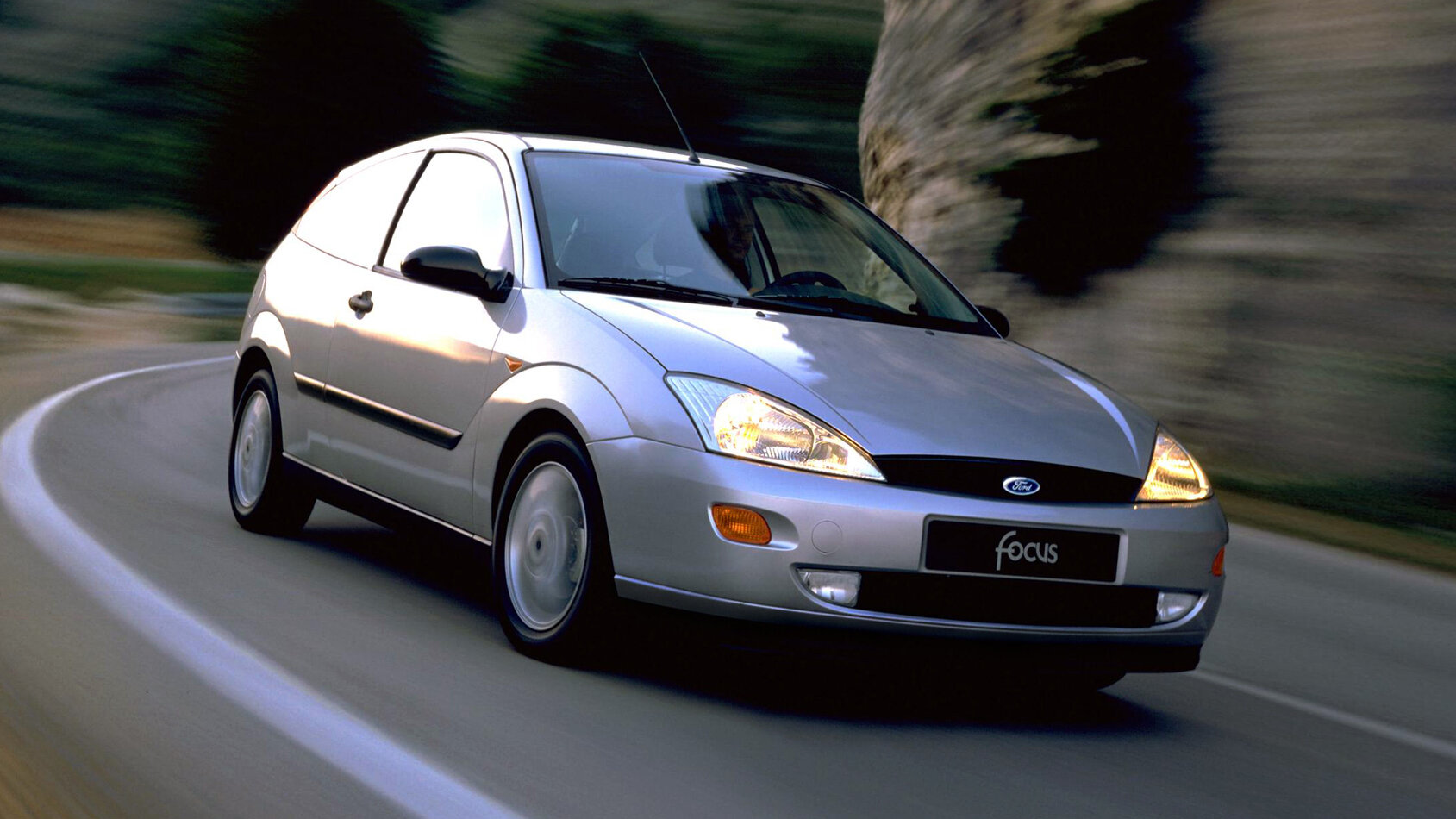 Ford Focus — всё. Вспоминаем самые яркие страницы истории поистине народной иномарки