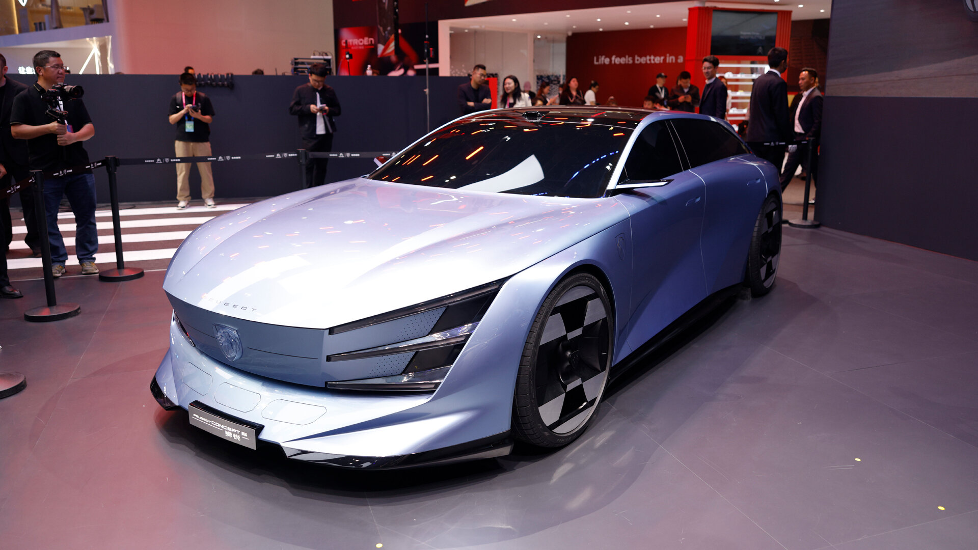 Будущие Peugeot для Китая получат странный дизайн