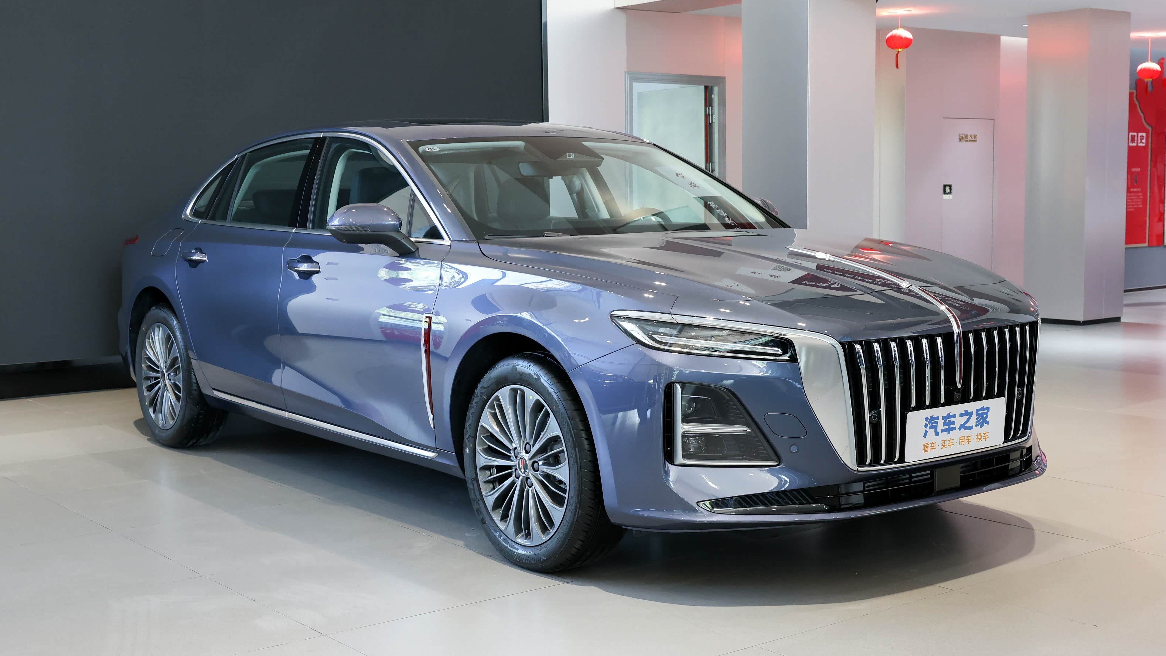 Hongqi H5 с новым интерьером вышел на рынок Китая с огромными скидками