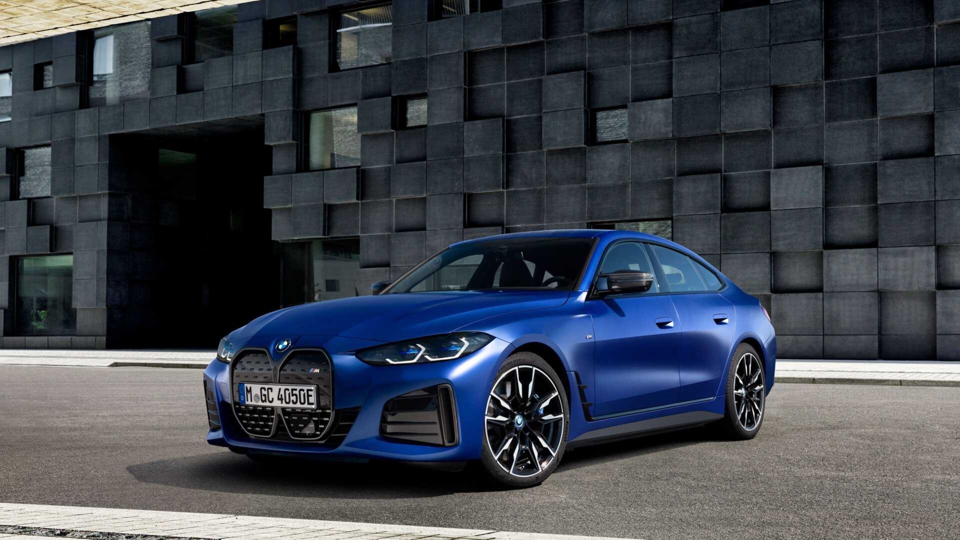 Назван самый продаваемый спорткар BMW M 2022 года