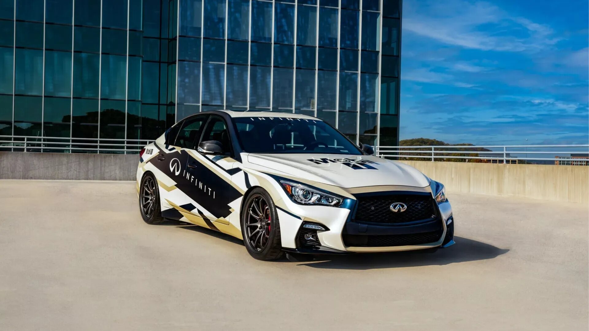 Infiniti собрала для тюнинг-шоу SEMA прототип Q50 из серийных деталей