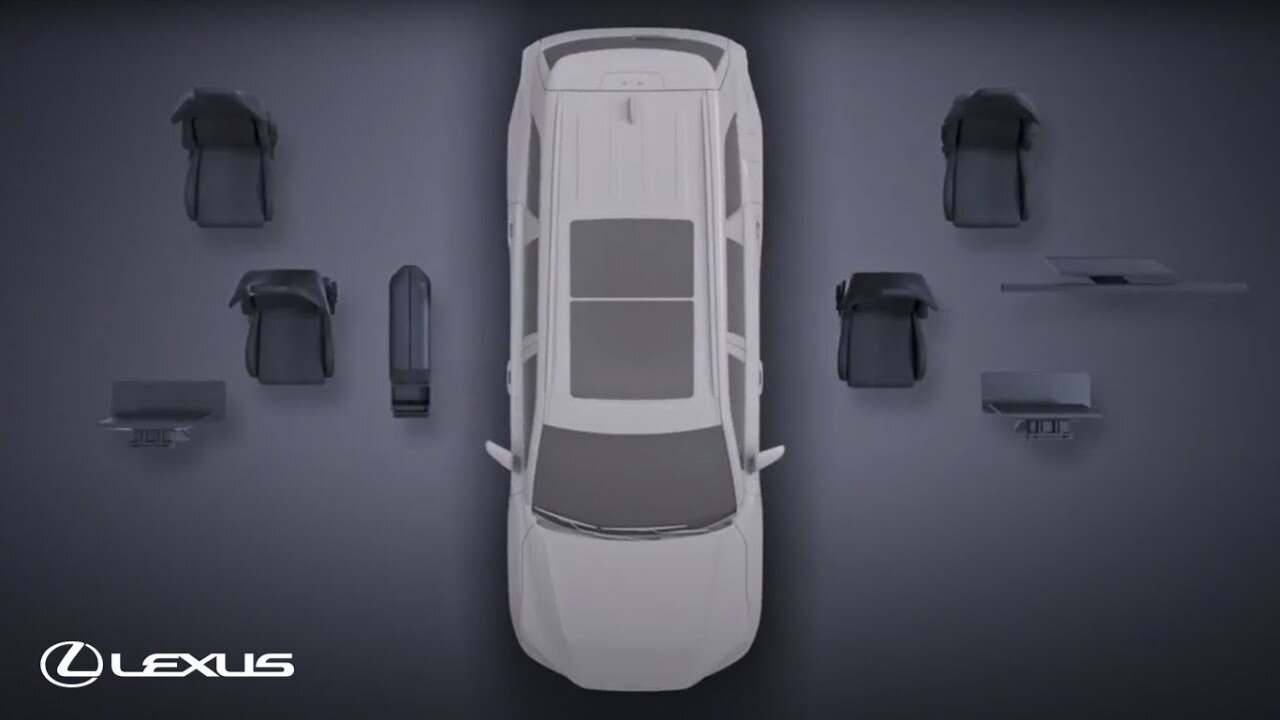 Кроссовер Lexus TX превратили в игровую станцию