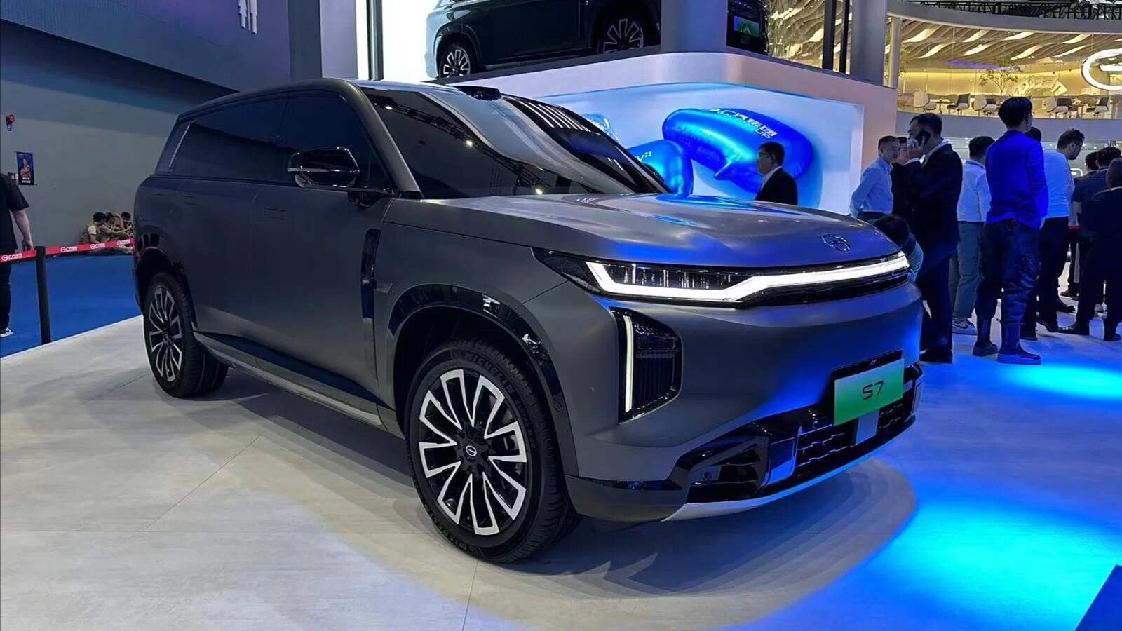 GAC представил первую модель высокоэффективной гибридной линейки — кроссовер Trumpchi S7