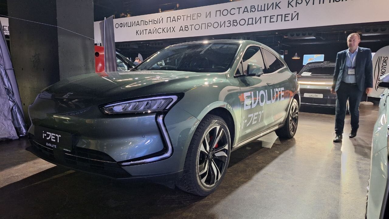 В России представили флагманский электрокроссовер Evolute i-Jet с батареей на 1010 километров 