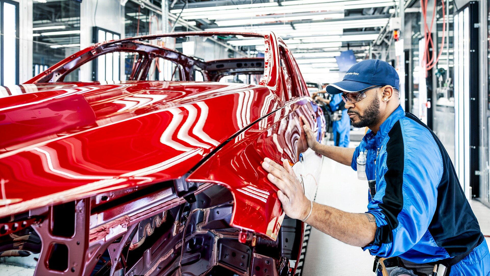 Mercedes-Benz перенесёт производство популярного кроссовера в США
