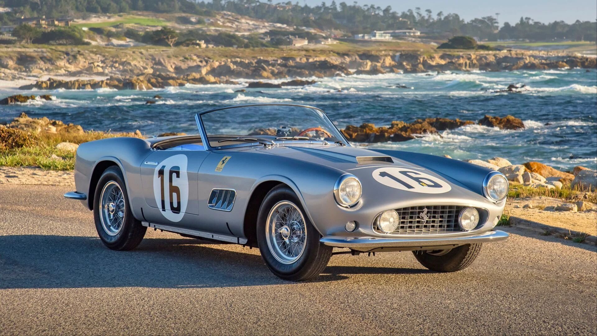65-летний Ferrari 250 GT California Spider хотят продать за 14 миллионов долларов