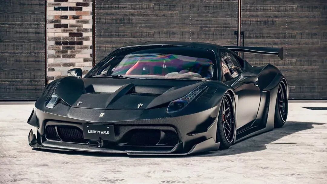 Японские тюнеры сделали «злой» карбоновый кузов для Ferrari 458