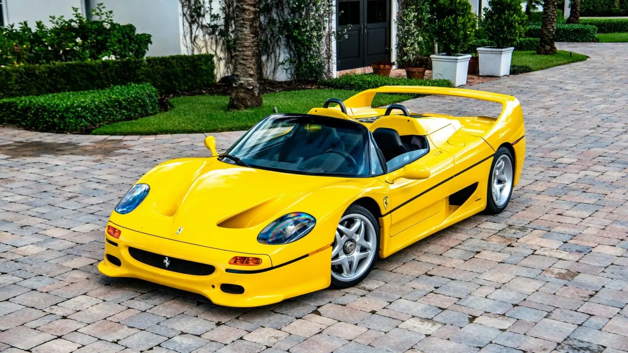 Ferrari F50 модельера Ральфа Лорена ушёл за рекордную сумму
