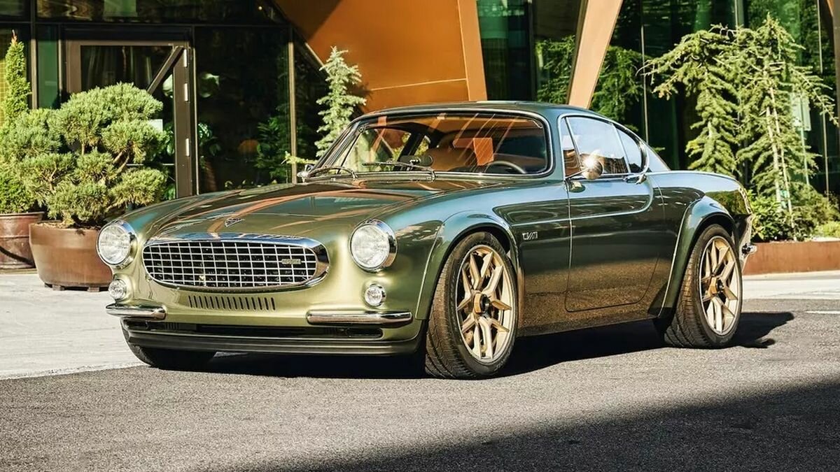 Очень дорогой рестомод Volvo P1800 Cyan получил комфортную GT-версию