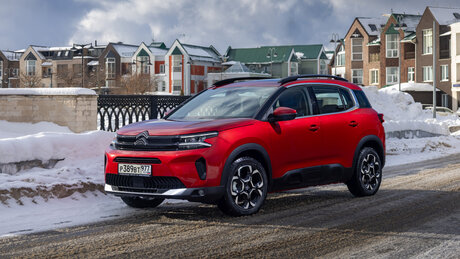 Первый тест обновлённого Citroen C5 Aircross, который вновь продаётся в России почти официально