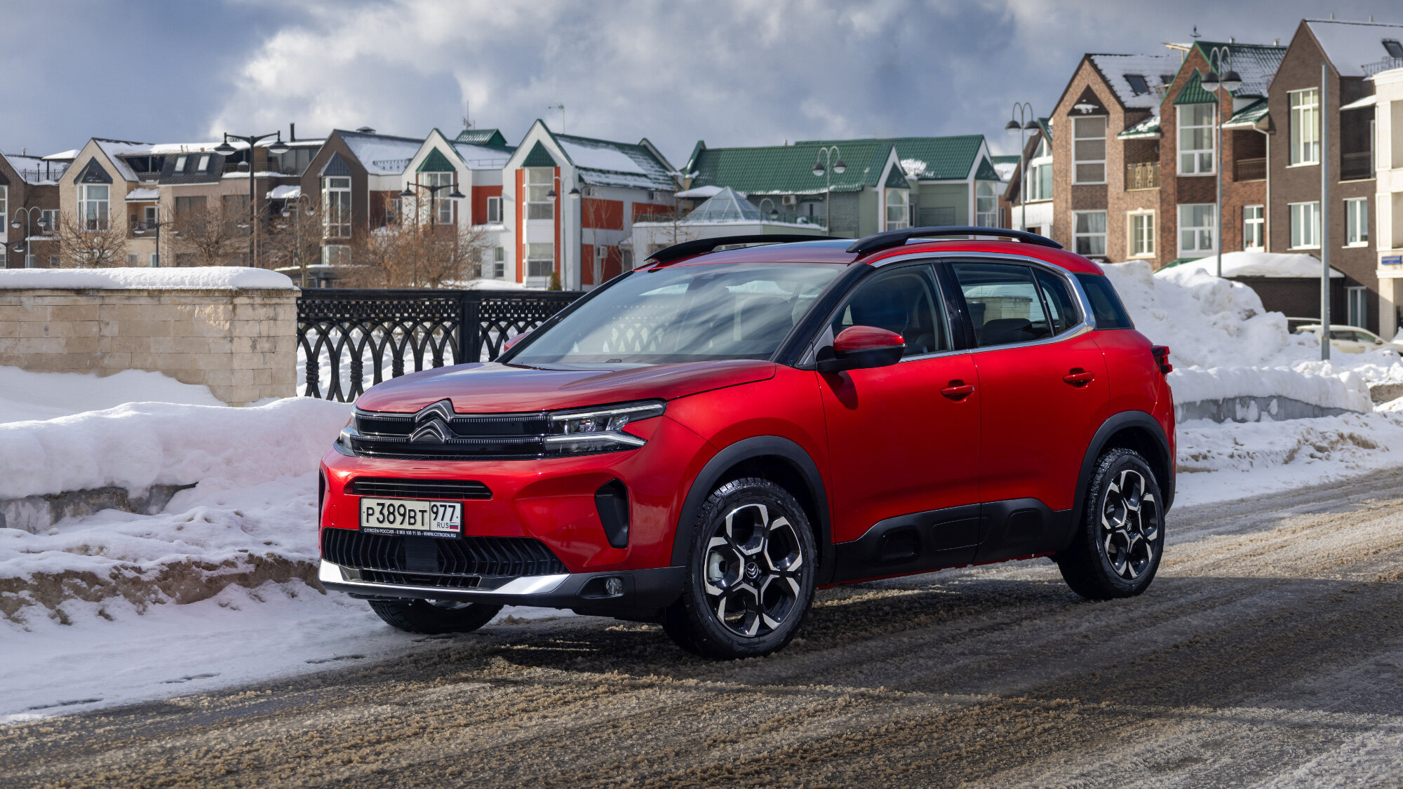 Первый тест обновлённого Citroen C5 Aircross, который вновь продаётся в России почти официально