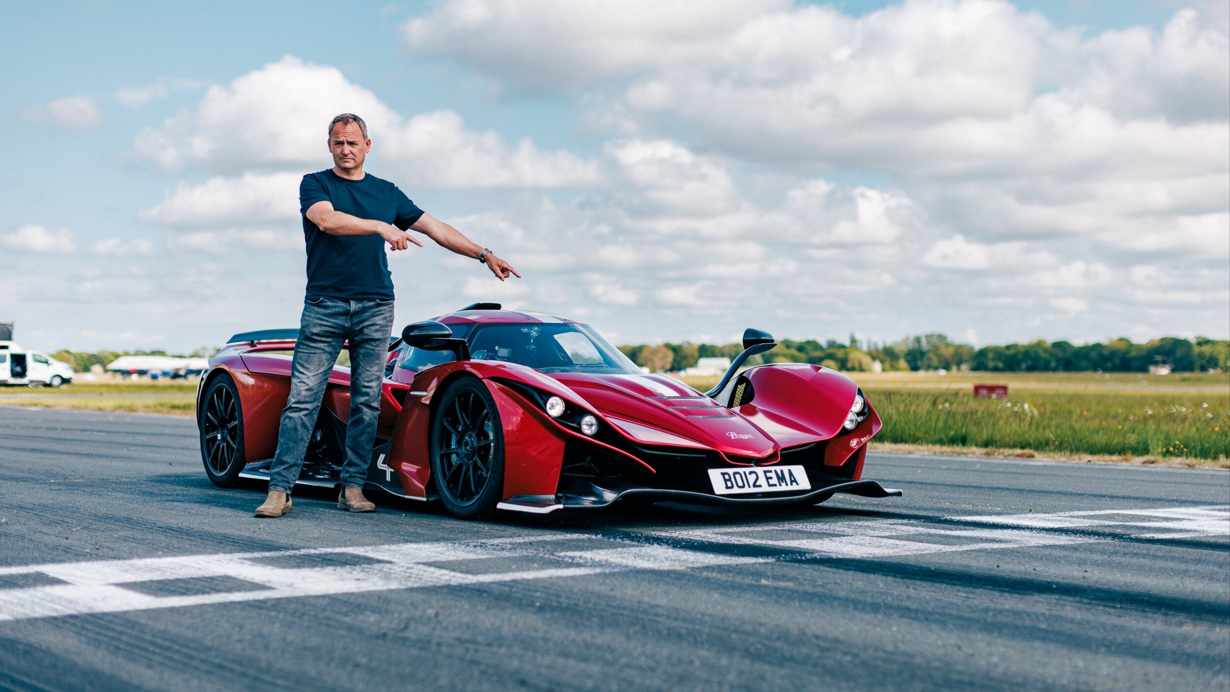 Экс-Стиг поставил новый рекорд трека Top Gear на неизвестном суперкаре из Чехии