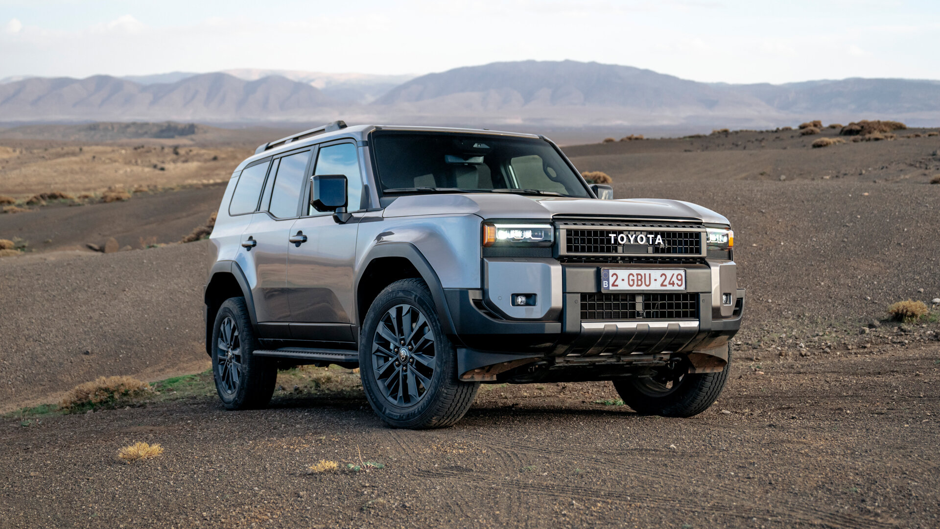 Toyota Land Cruiser Prado стал дизель-электрическим гибридом