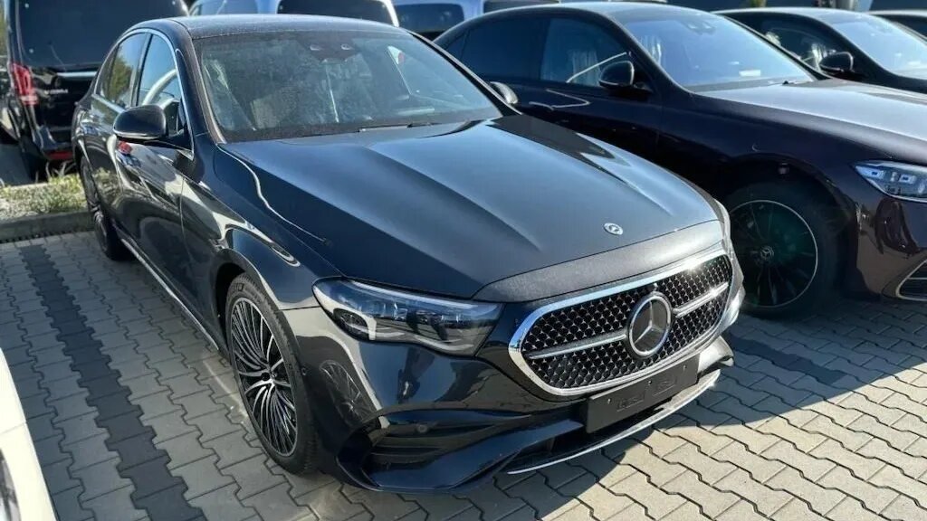 Новый Mercedes-Benz E-класса стал доступен в России за 13,5 миллиона рублей