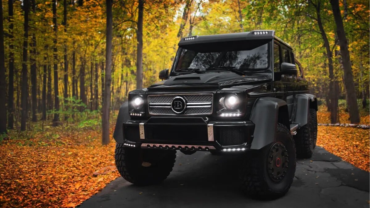 Очень редкий шестиколёсный Гелик от Brabus оценили в России в 161 миллион рублей