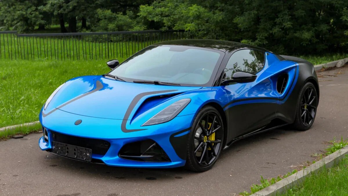 Последний Lotus с ДВС продают в России за 16 миллионов рублей 