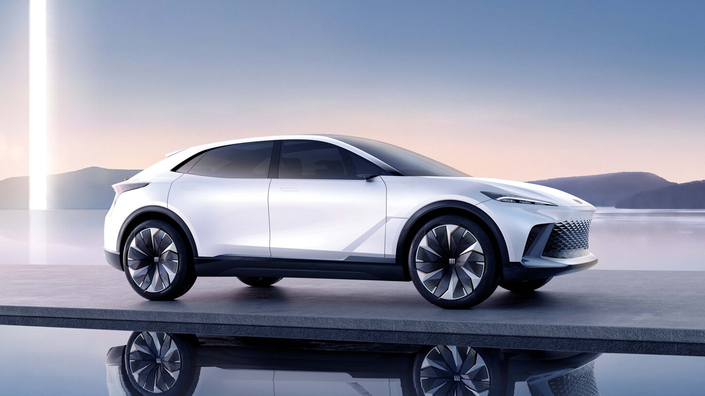 Представлен купеобразный кроссовер Buick Electra-X с автопилотом и 30-дюймовым 6К экраном